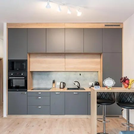 Apartman Apartwro - Apartament Przy Wyspie Slodowej, Garaz, Projektor, Rowery *
