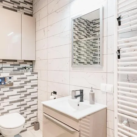 Apartwro - Apartament Przy Wyspie Slodowej, Garaz, Projektor, Rowery *